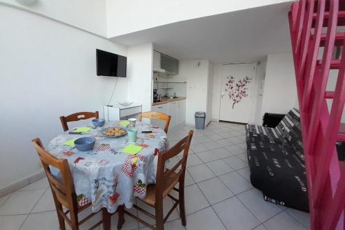 Bright duplex with magnificent sea view – Photos 2