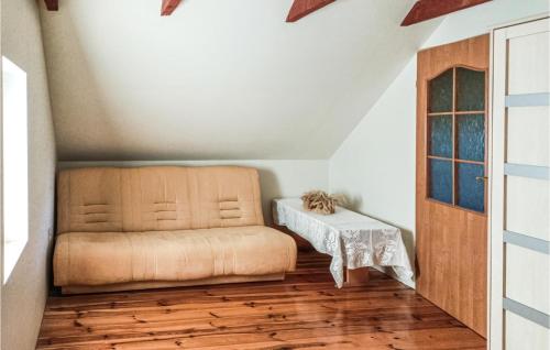 Posezení v ubytování Amazing Home In Prabuty With 2 Bedrooms And Wifi