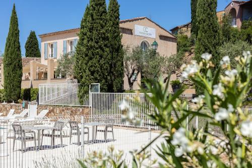Taman di luar Garden & City Les Bastides de Grimaud