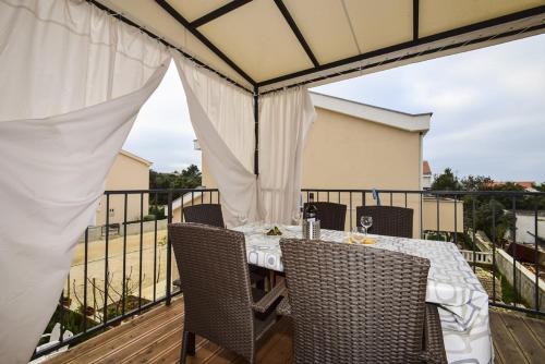 Apartment in Zaton Zadar with sea view, balcony, air conditioning, WiFi 685-2