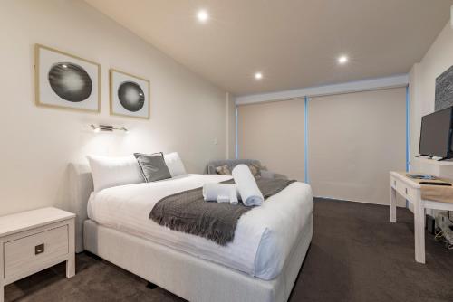 Ένα ή περισσότερα κρεβάτια σε δωμάτιο στο Studio Apartment - 5 Minutes to Hobart CBD - Free Parking - Free WIFI