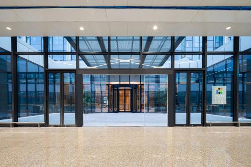 Hyatt Place Hangzhou International Airport — Facade/entrance