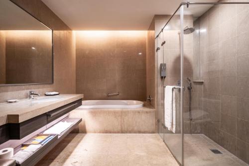 Koupelna v ubytování Taipung Suites