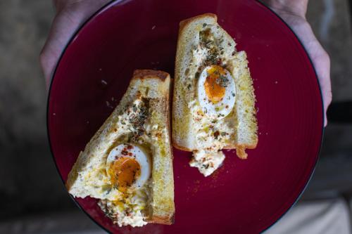 ホテルの敷地内または近くでの食事または食べ物