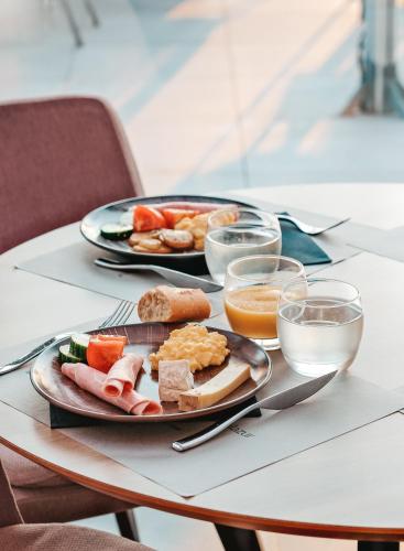 Makanan di atau berdekatan aparthotel ini