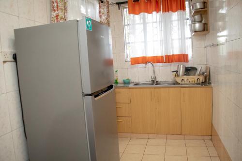Köök või kööginurk majutusasutuses Zoe Homes 1br and 2br Cottage own compound -Kericho town near Green Square mall