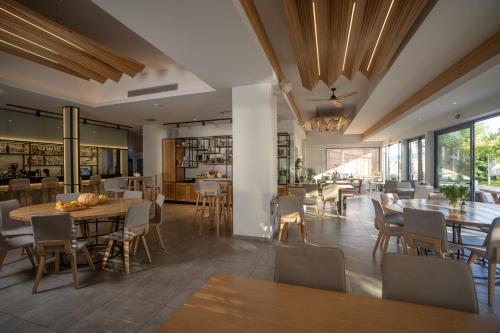 Ресторан / где поесть в Zoe Seaside Resort