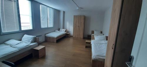 Billede fra billedgalleriet på Hostel Iliana Общежитие Илияна i Elin Pelin