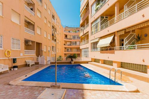 Bazén v ubytování Apartamento Playa Capitan nebo v jeho okolí