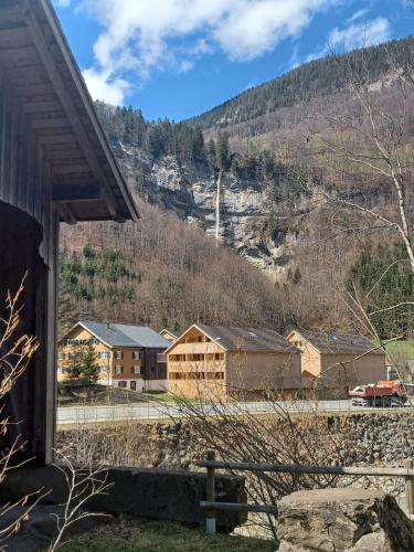 Ein allgemeiner Bergblick oder ein Berglick von der Ferienwohnung aus