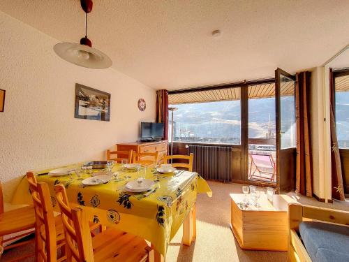 Appartement lumineux 2 P - Ski aux pieds - Balcon - 6 pers - Wifi - FR-1-344-1045