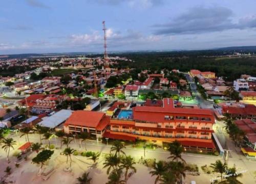 Pemandangan umum bagi Praia do Frances atau pemandangan bandar yang diambil dari rumah percutian