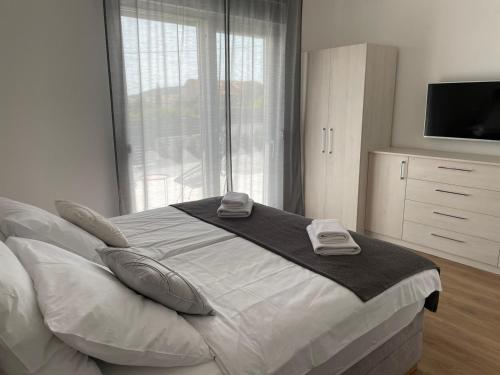 Villa Marena Vodice, Novo grijanje bazena!