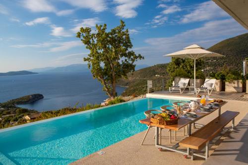 Villa Sirina of BLUE CAVES complex with amazing view gurantees calm and mind relaxation