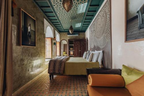 Posezení v ubytování Kenzara Suites & Pool, Your private escape