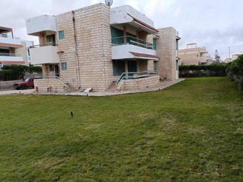 Spacious 5-Bed House in Alamein with Large garden