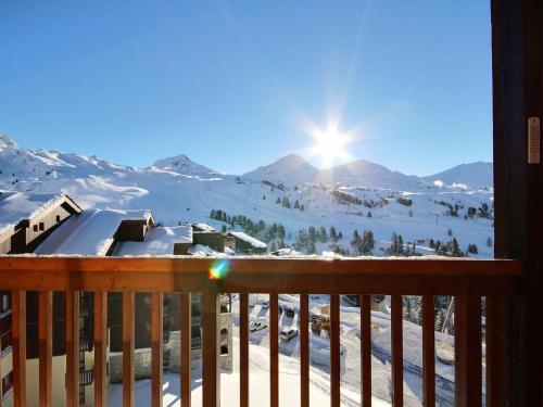 Uma vista da montanha tirada do apartamento 