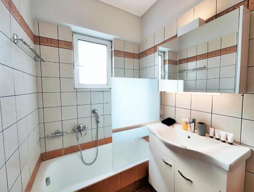 Ένα μπάνιο στο Nefelis C2 by Verde Apartments