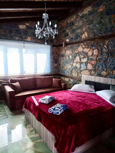 Postel nebo postele na pokoji v ubytování CHALET LUXURY VILLA BY MAKHOME 2