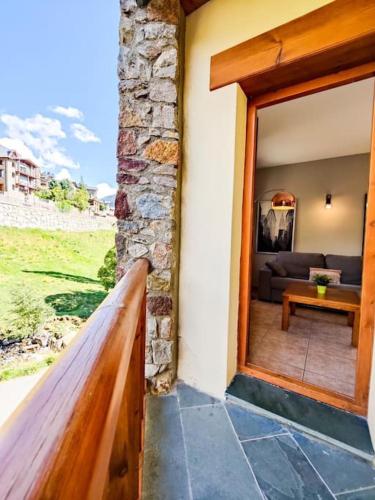 Un balcón o terraza de Disfruta De La Naturaleza - Vistas al Rio - Luz Natural - 6pax
