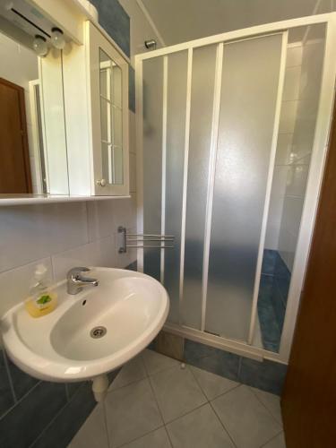 Apartments with parking space Povile, Novi Vinodolski - 12039