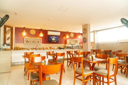 Restaurace v ubytování Ubatuba Praia Hotel