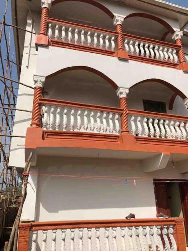 Gallery image of Well presented apartment with 2 master bedrooms. in Freetown