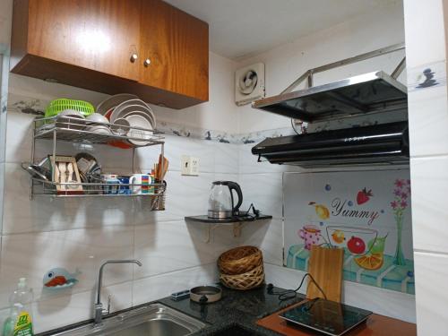 138 Lily's house in city center with Multi rooms, multi prices廚房或簡易廚房