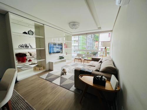 Apartamentos Novidade na Booking.com MRG - Super Aconchegante - 2 Suítes - 10 minutos da Rua Coberta Menor preço em Apartamentos Novidade na Booking.com MRG - Super Aconchegante - 2 Suítes - 10 minutos da Rua Coberta
