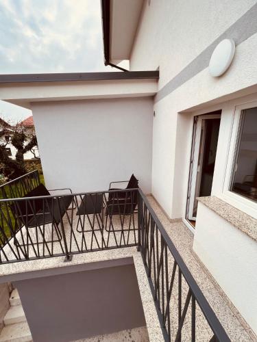 Balcone o terrazza di PJagodic Hotel Cerklje - 5min to Airport