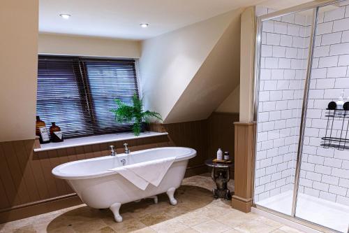 Bilik mandi di Plough Inn