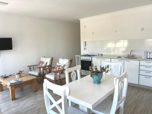 alquilar Chascomus, depto completo a mts de la laguna para pareja en Chascomús