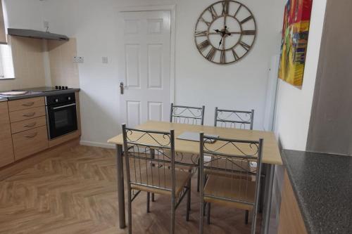 Stylish 3 Bedroom House Near NEC, City Centre photo 17