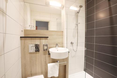 Cairn Hotel & Apartmentsにあるバスルーム