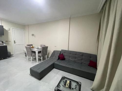 Uma área de estar em New 1 Bedroom apartment in Riviera resort