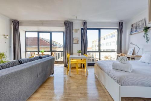 Travel & Live Alegria Apartments