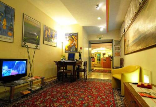 Deco Hotel