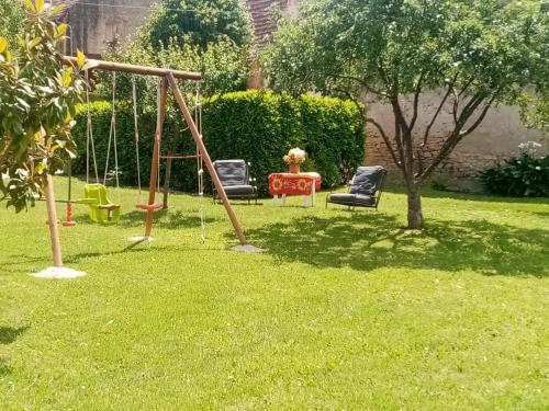Maison en pierre rénovée avec jardin, proche Sarlat, idéale pour familles, avec équipements bébé inclus - FR-1-616-200