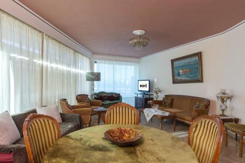 Acropolis View apartment 120sqm