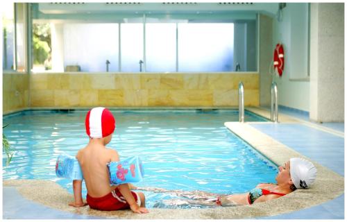 Πισίνα στο ή κοντά στο Hotel Spa Atlántico San Vicente do Mar