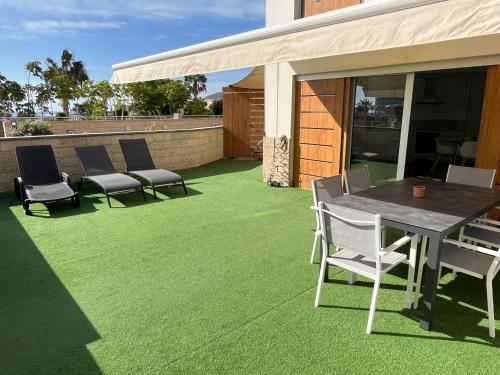 Los Martines beachfront ocean view