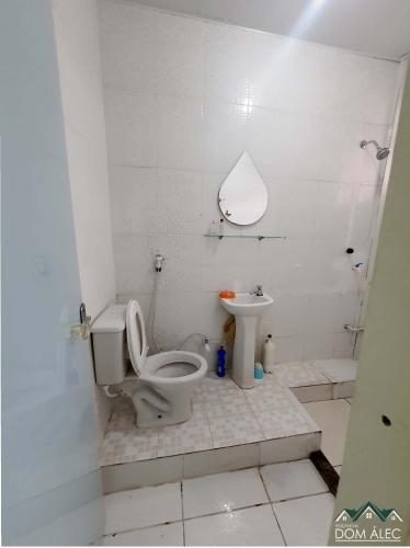 Koupelna v ubytování Residencial Dom Álec S3