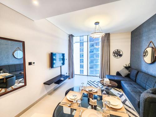 STAY Phenomenal 1 Bedroom Holiday Home near Burj Khalifa