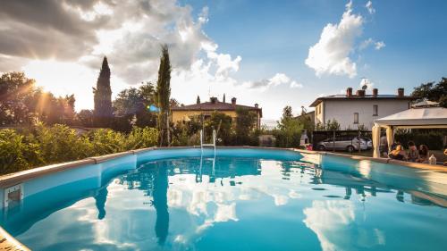 Bazén v ubytovaní Cappannelle Country House Tuscany alebo v jeho blízkosti