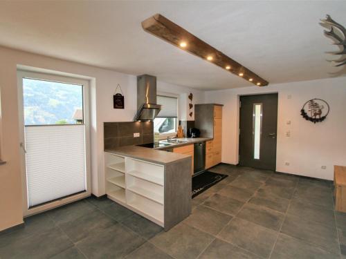 Kuchyňa alebo kuchynka v ubytovaní Apartment Sonnigs Platzl by Interhome