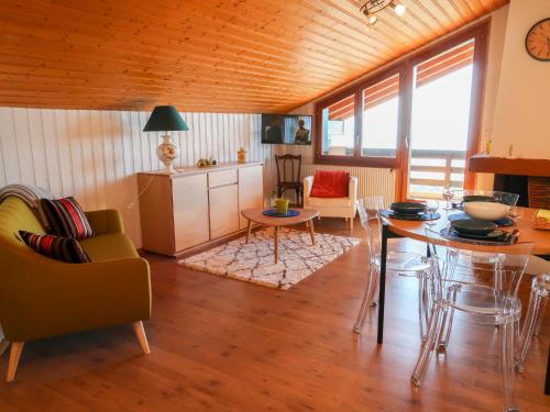 Setusvæði á Apartment Cassiopée 26 by Interhome