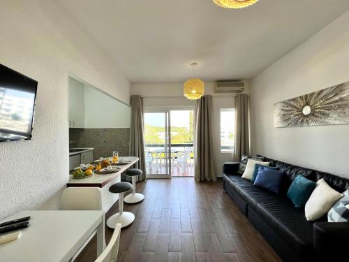 Vilamoura Central 4 With Pool by Homing