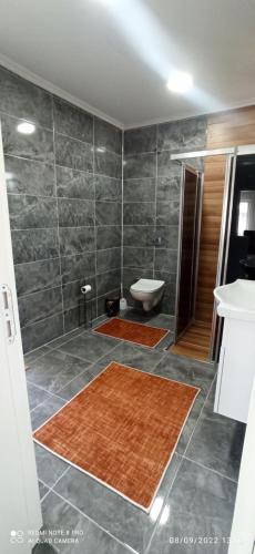 Ett badrum på Villa ArasyA