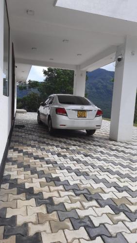 Gambar di galeri bagi CRYSTAL RIVERSTON DECK di Matale
