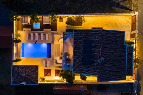 Μια τηλεόραση ή/και κέντρο ψυχαγωγίας στο Villa Nena